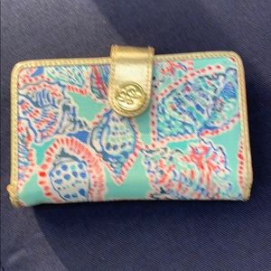 Lily Pulitzer wallet